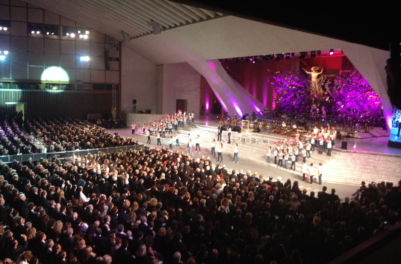 Bocelli canta in Vaticano per l'ospedale pediatrico Bambino Gesù