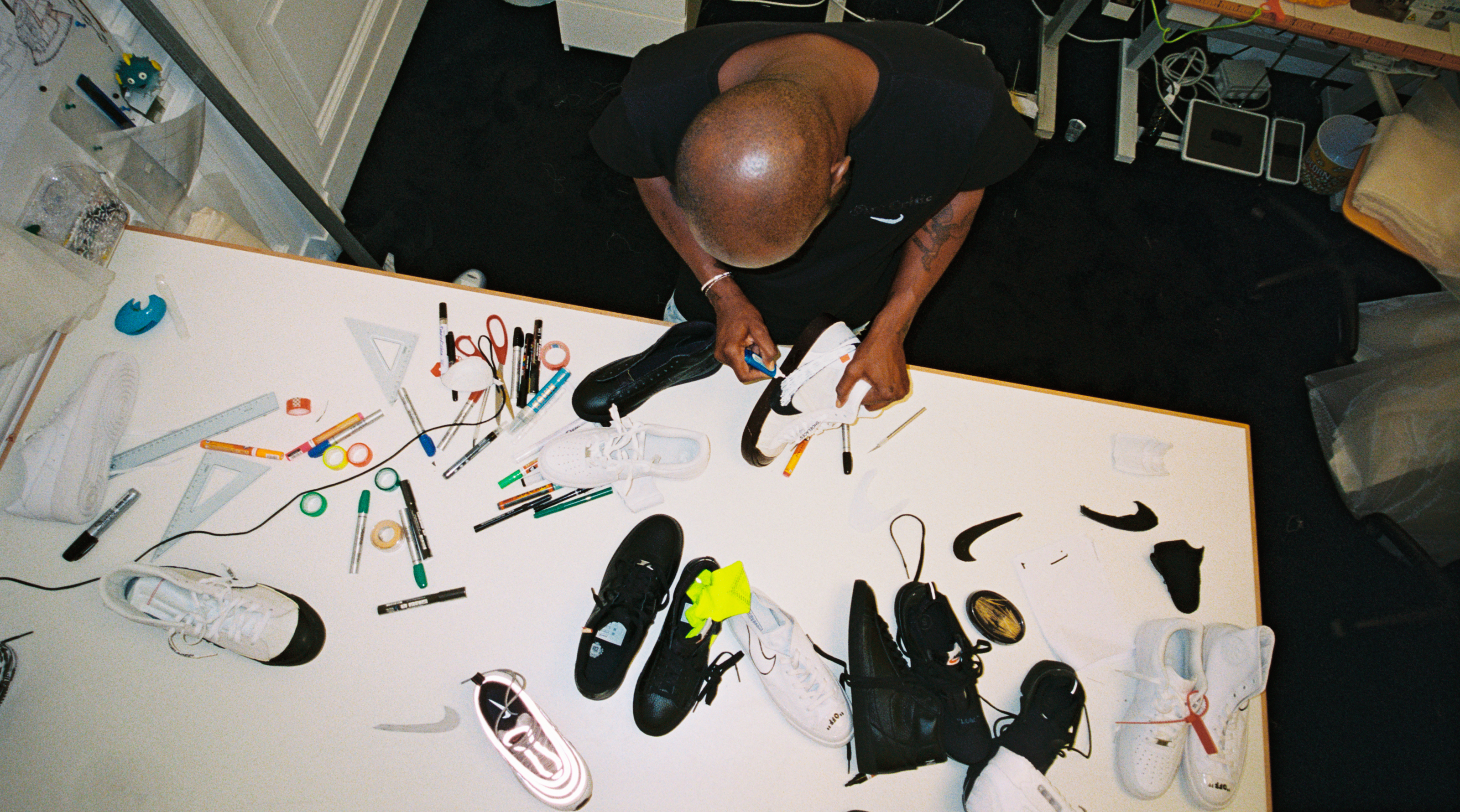 Nike presenta "The Ten" in collaborazione con Virgil Abloh